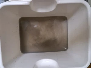 洗浄後の汚水