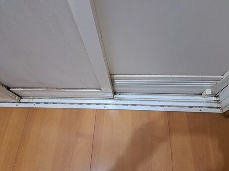 浴室扉全体before