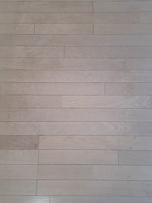 ダイニング剥離前その２まだら模様